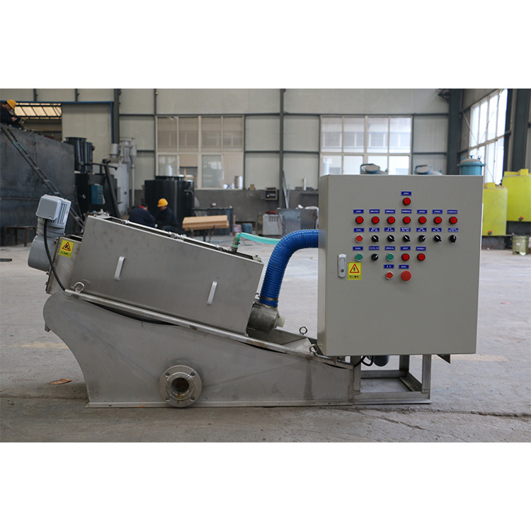 Non-clogging Sludge extrusion dewatering equipment Multi disc Screw Press for oily sludge dehydration