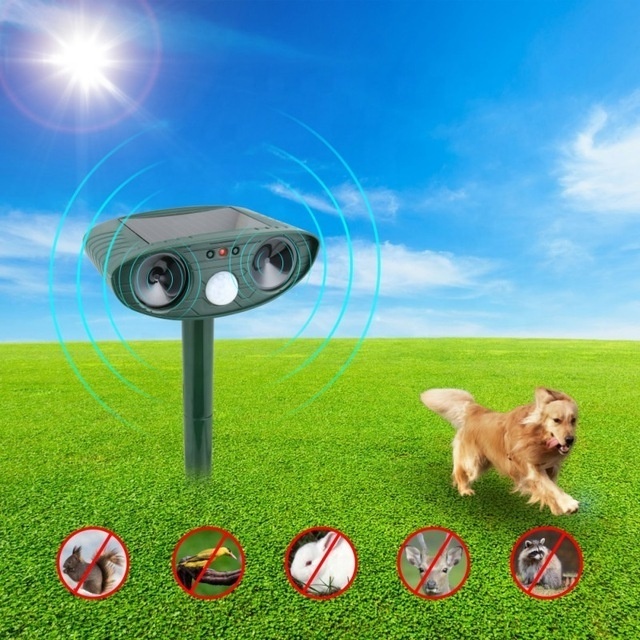 Hot Selling Home Garden Custom Birds Repellent Outdoor Weatherproof Solar Ultrasonic Animal Repeller