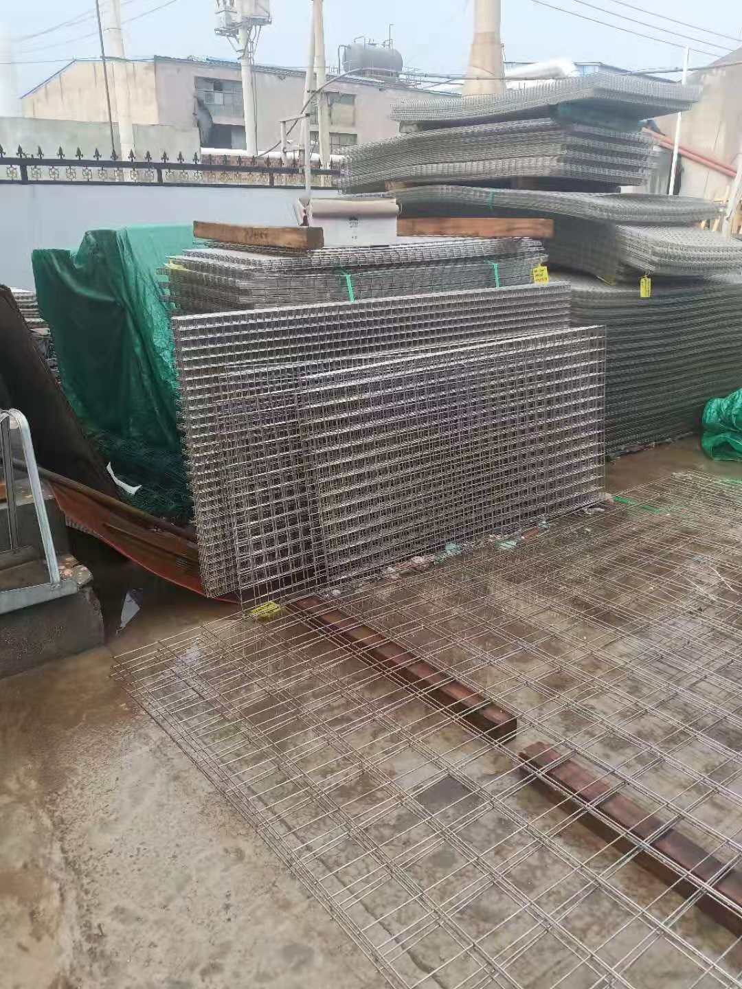 welded wire mesh 2x2 galvanized welded wire mesh 1/2''x1/2''  stainless steel welded wire mesh