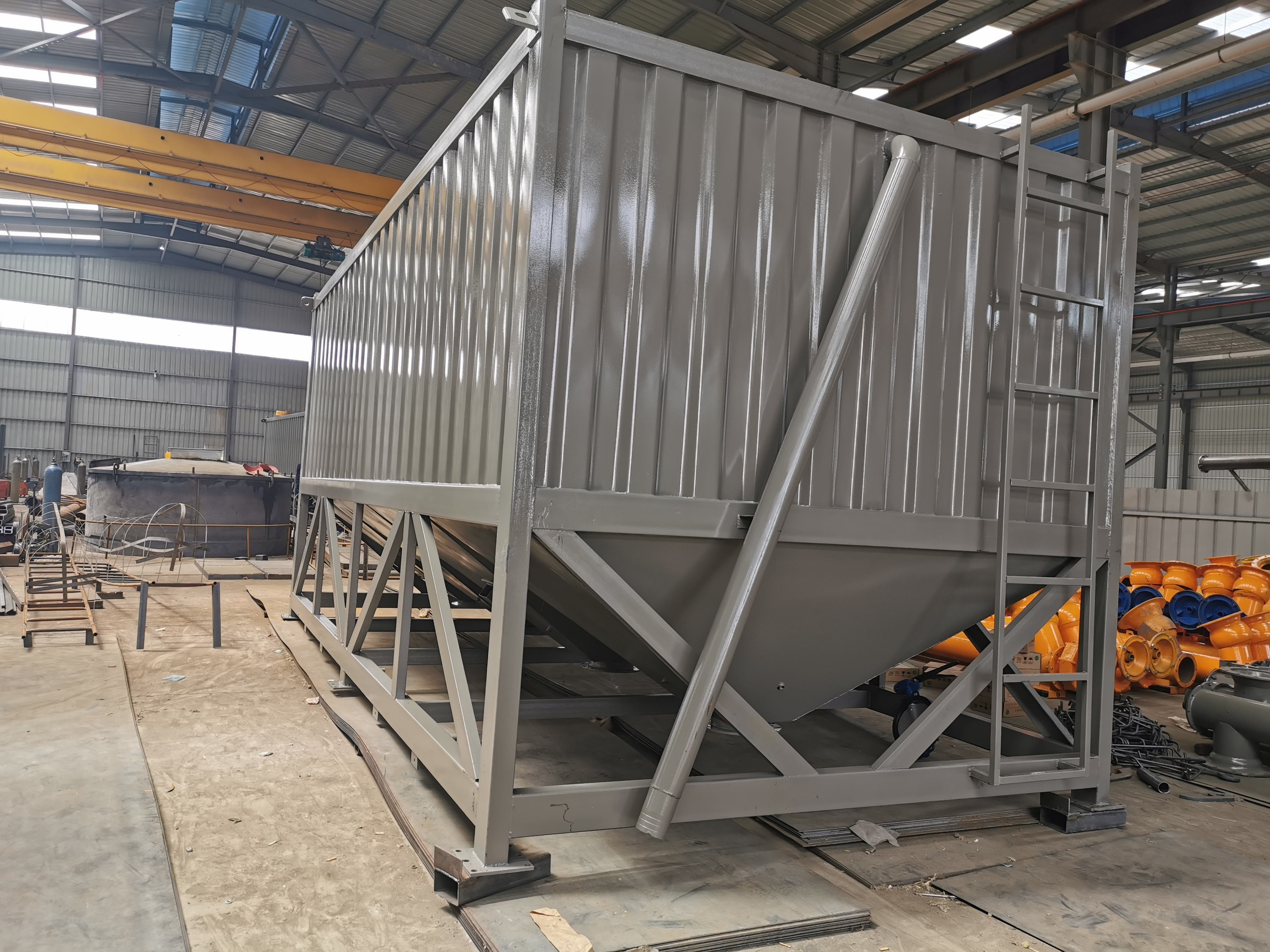 50T Horizontal Type Cement Silo From China