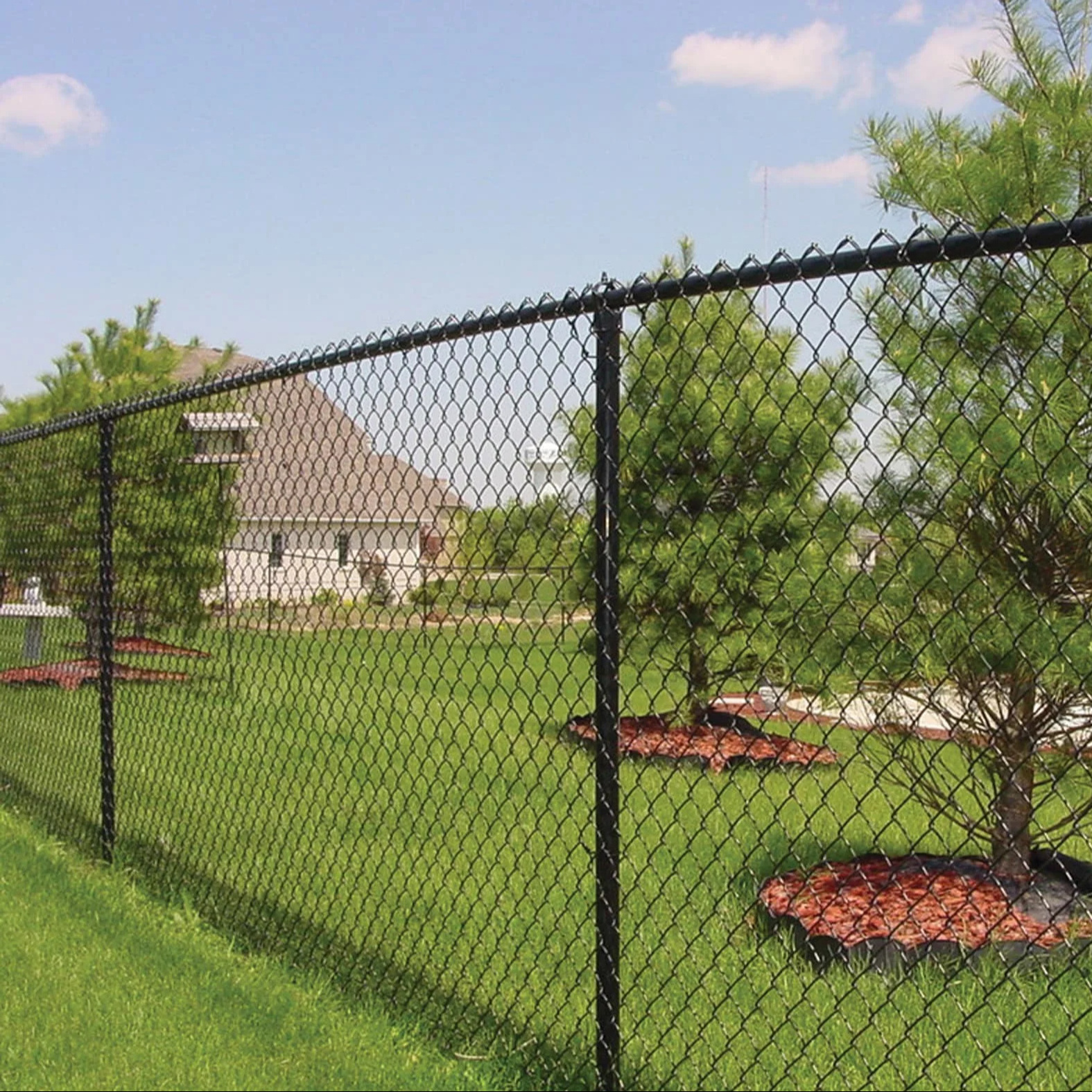 50ft 100ft Length 6ft 8ft Height Black PVC Powder Vinyl Coated  Diamond Hole Cyclone Chain Link Fence