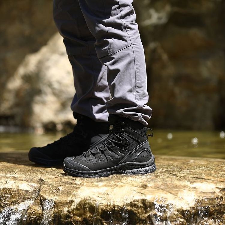 Men's leather  Motorcycle Tactical  Boots Outdoor Jungle High Ankle Delta Camping Boots For Men