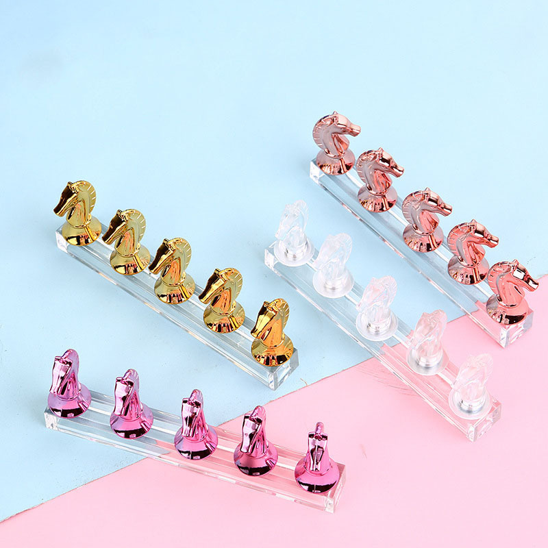 OEM Nail Practice Stand Horse Head False Nail Tips Display Holder Magnetic Nail Tips Stand DIY Fingernail Art Display Stand