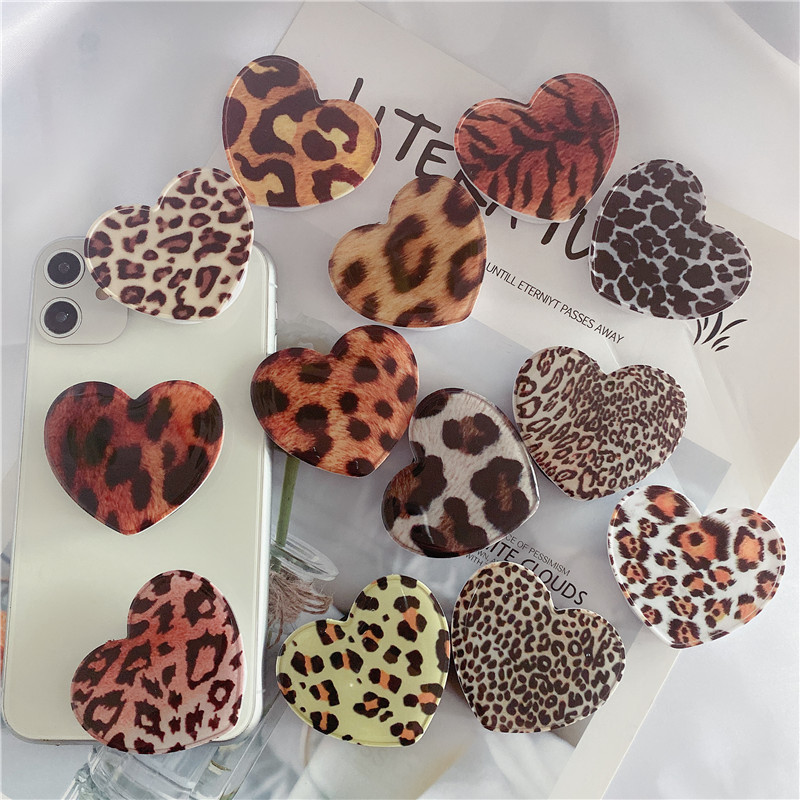 Hot sale heart shape universal leopard printed stand phone socket phone