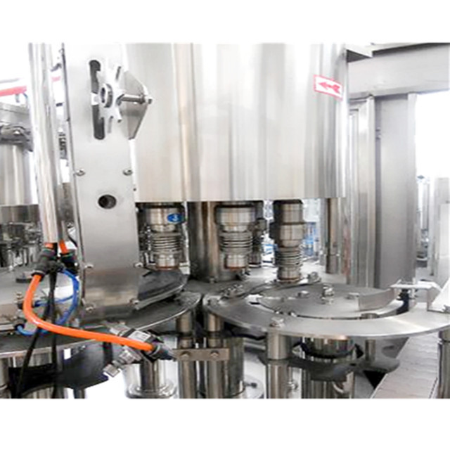 Factory direct price automatic carbonated drink filling processing machine / soda water bottling equipment