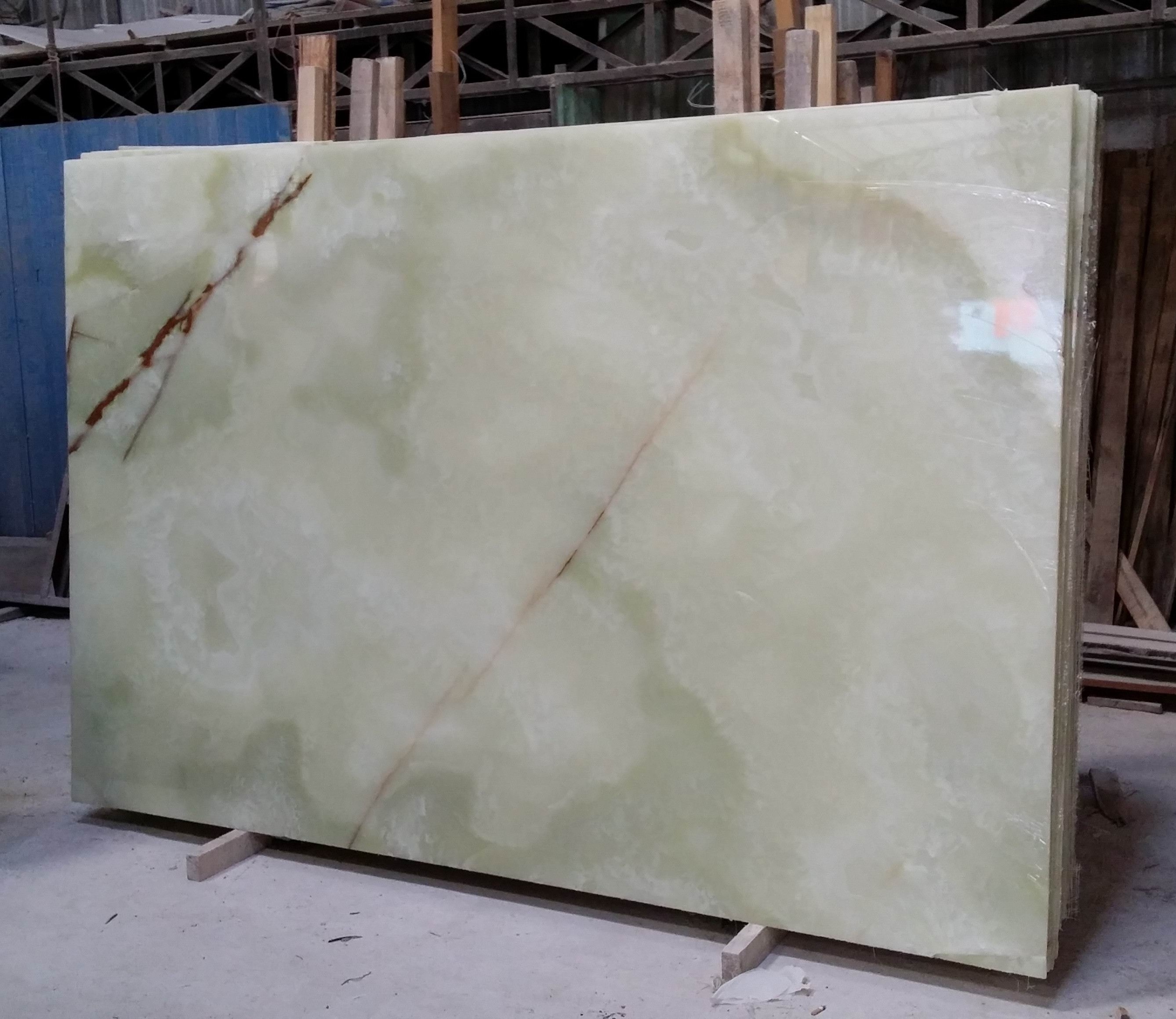 green polished onyx marble slab for villa project