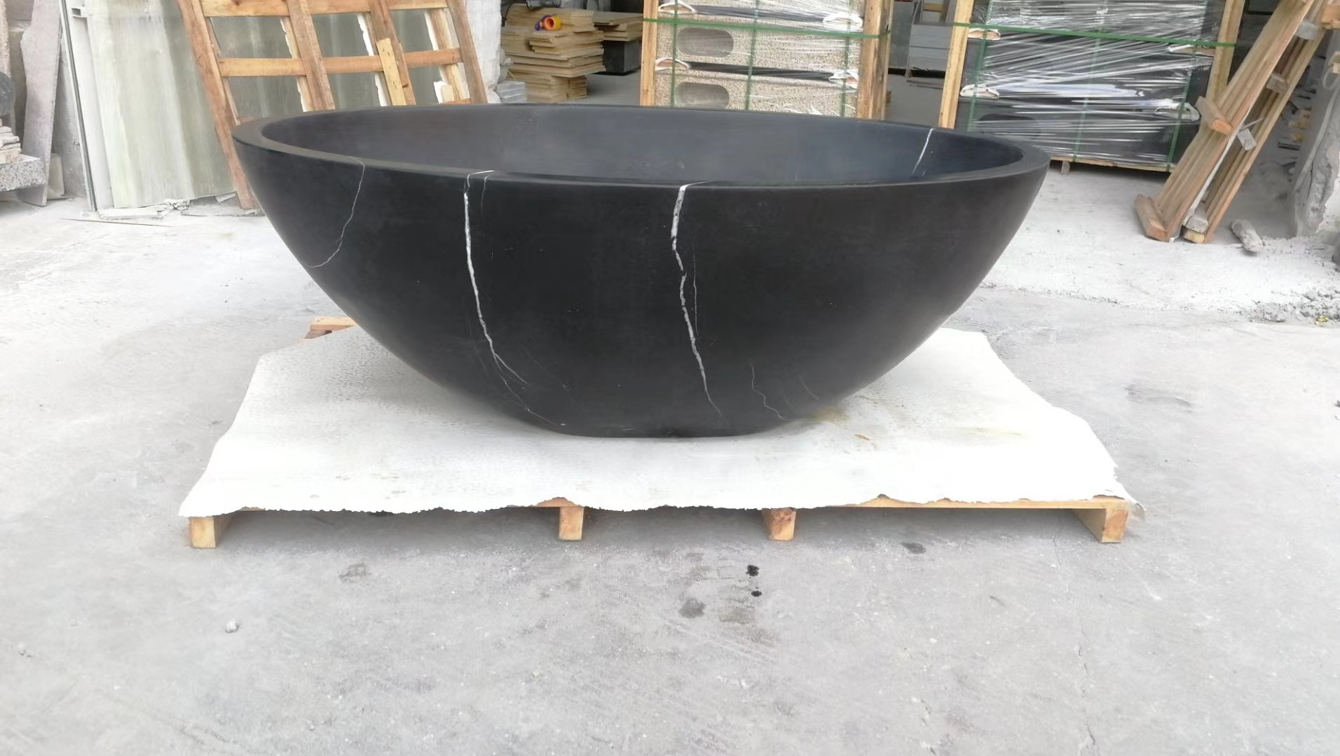 Factory Direct Sale High Quality Black Stone Bathtub for Adults and Children