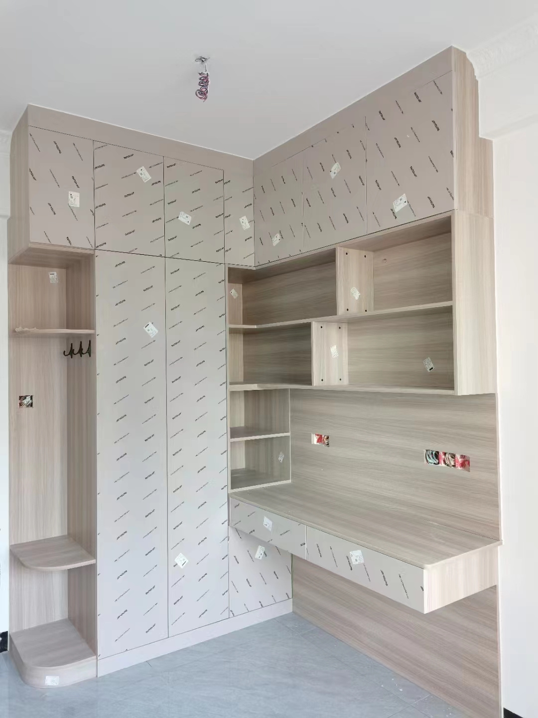 Customized Modern Wardrobes Cabinet Bedroom Furniture Storage Armoire Wardrobe Closet Designs