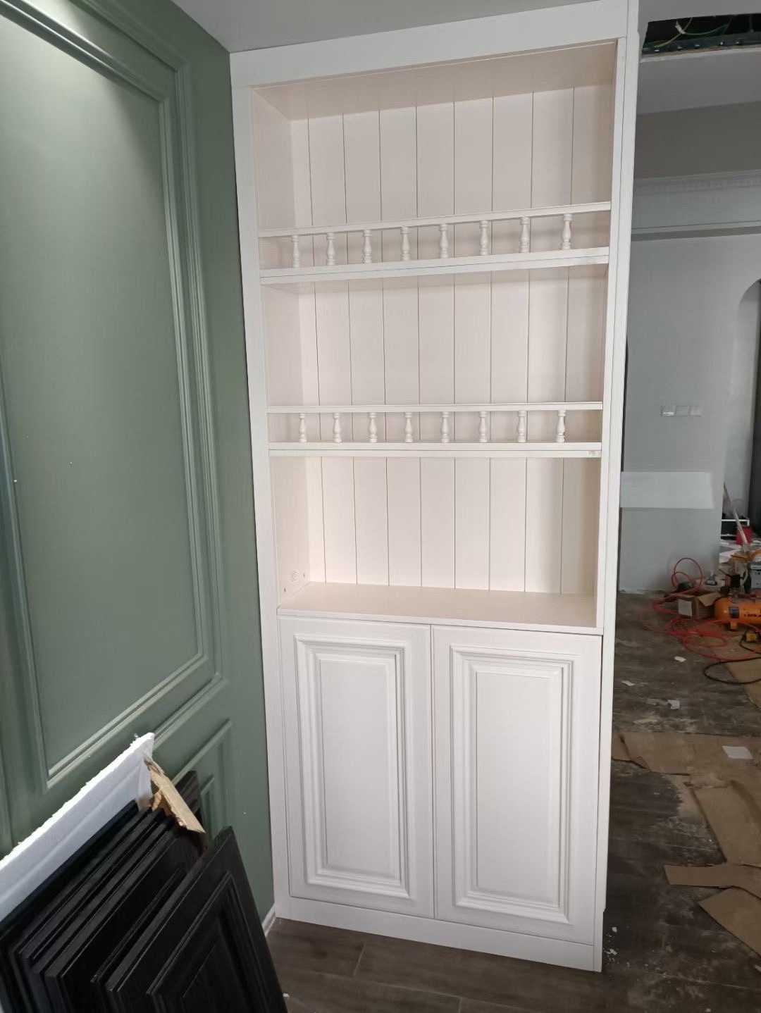 bedroom furniture Custom solid wood wardrobe Cloakroom bedroom wardrobes are professionally made in solid wood style