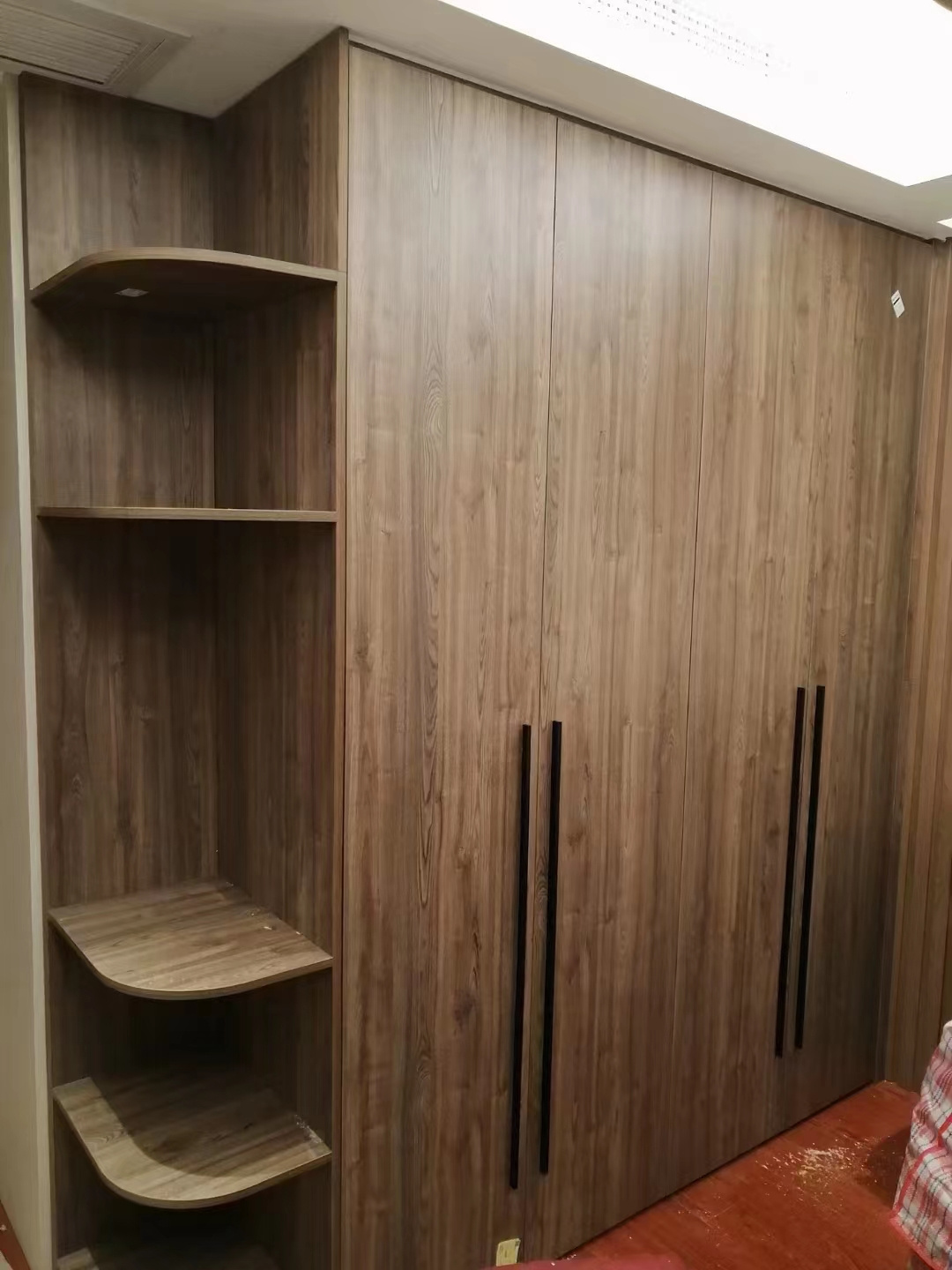 Hot-selling Customized Design Man Storage Clothes Wardrobe with Shelf and Hanger Free Standing Heavy-duty Clothet Wardrobe