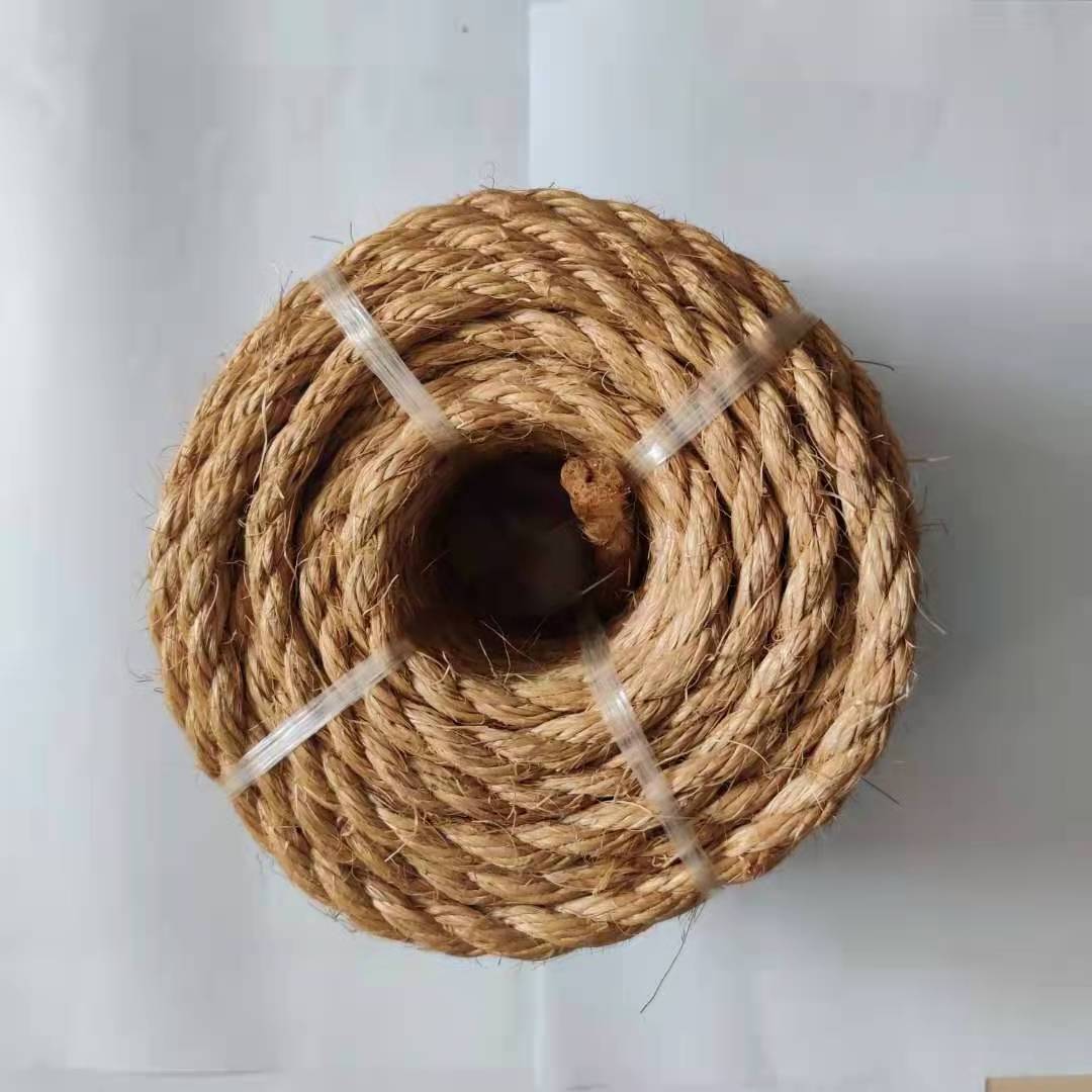 Three - strand braided sisal rope made of natural sisal fiber abrasion-resistant decorative sword hemp rope