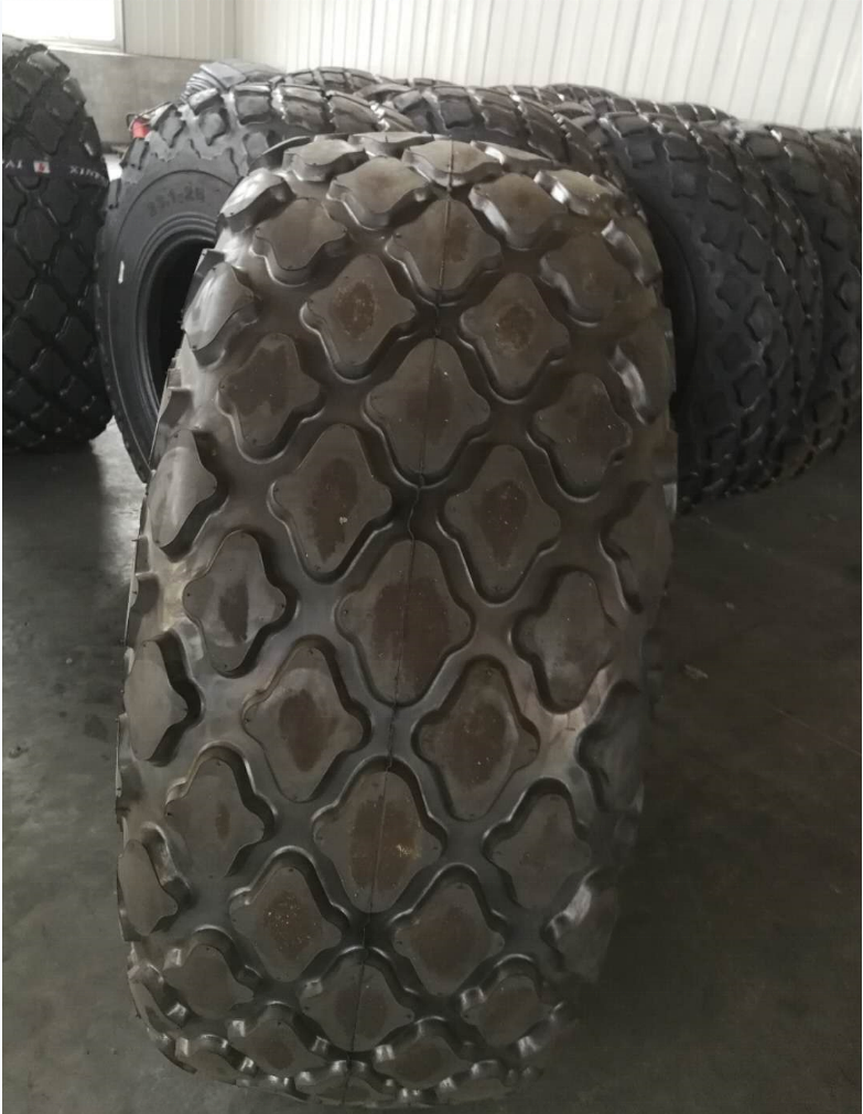 23.1-26 Tube and tubeless bias OTR tyre rubber tire road roller for sale