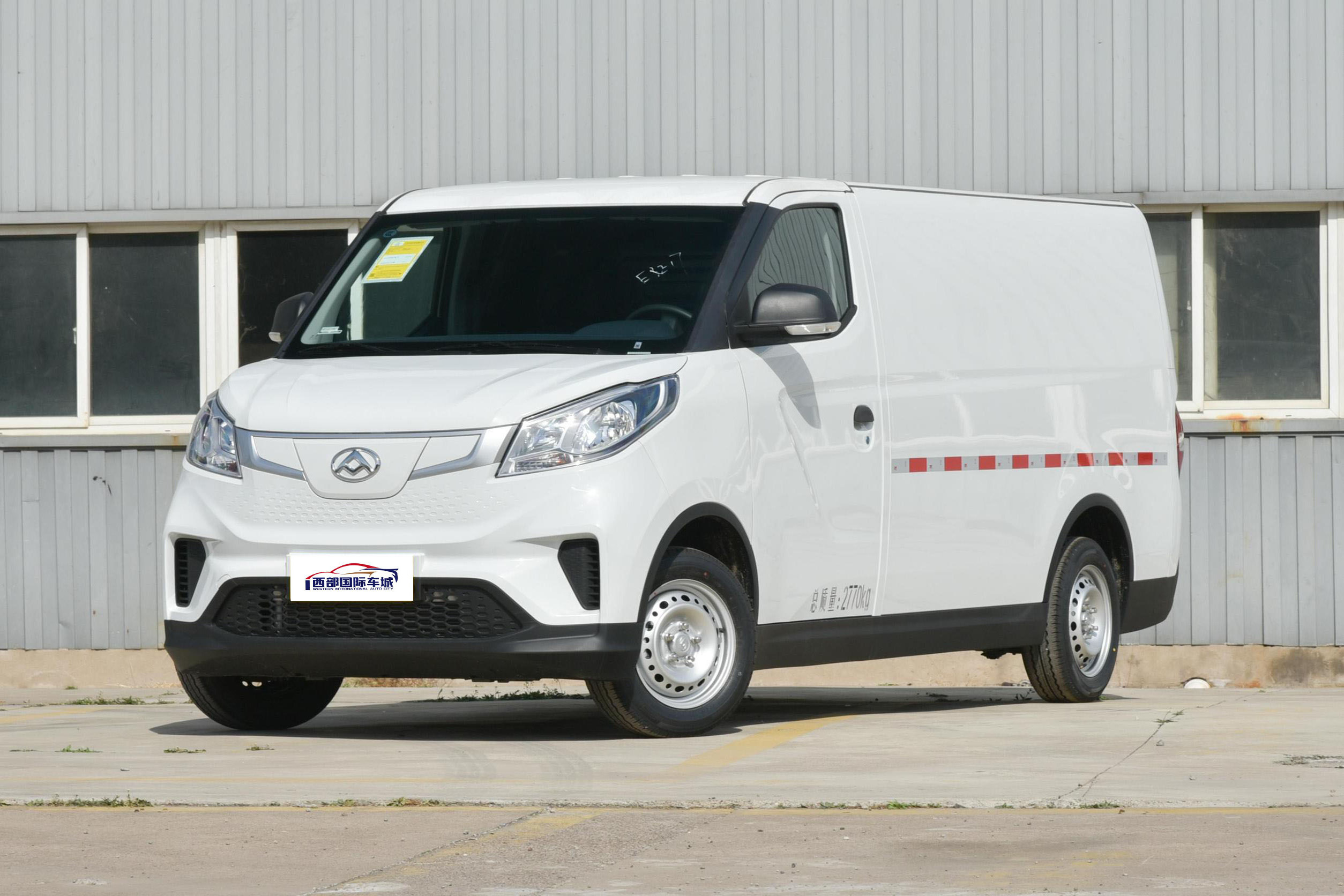 Maxus EV30 EV80 T90 MPV Electric Car for Sale New Energy Logistics Vehicle from SAIC Datong