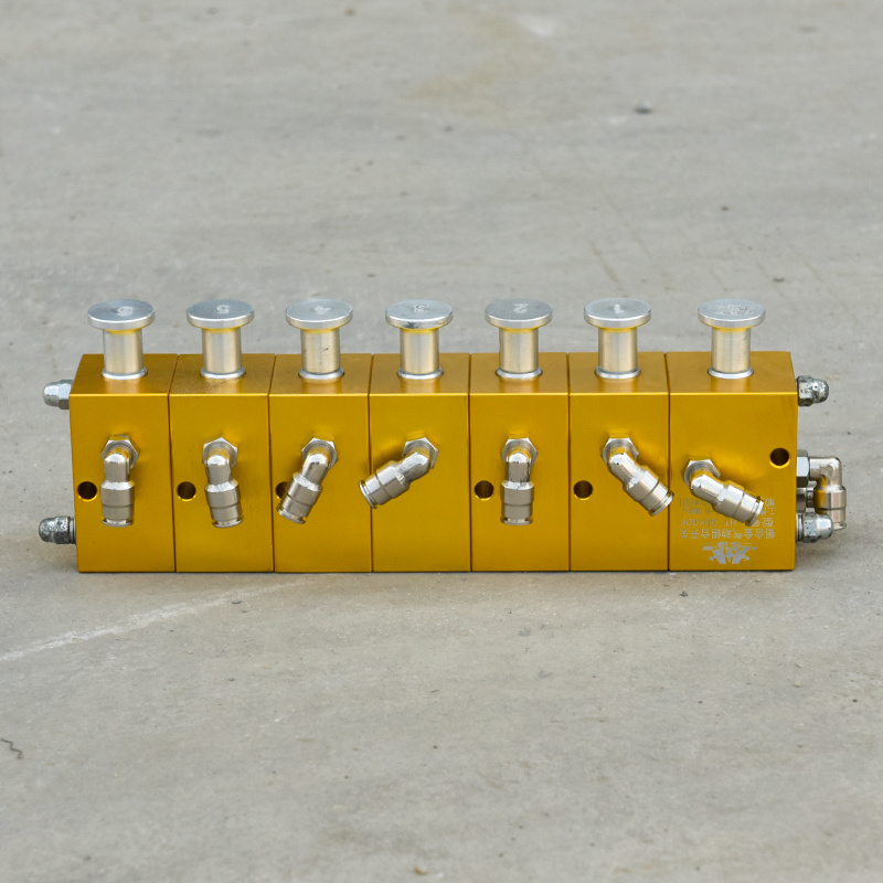 Pneumatic Control Box Blocking Valves To Control Bottom valves of 6 compartments fuel oil tank trucks