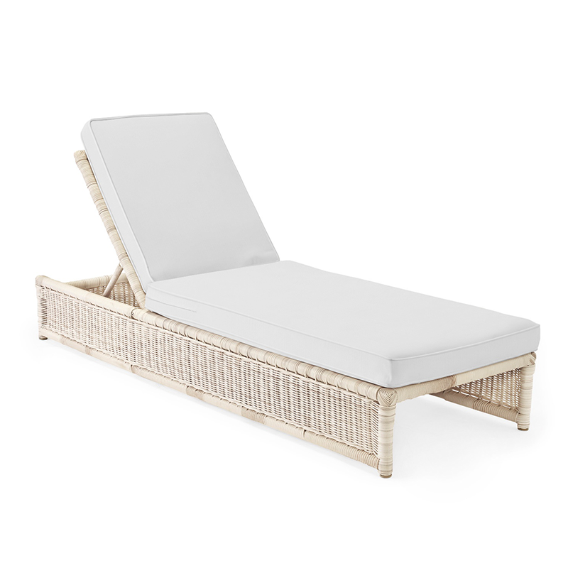 Outdoor furniture adjustable back handwoven weather-resistant wicker aluminum frame chaise lounge