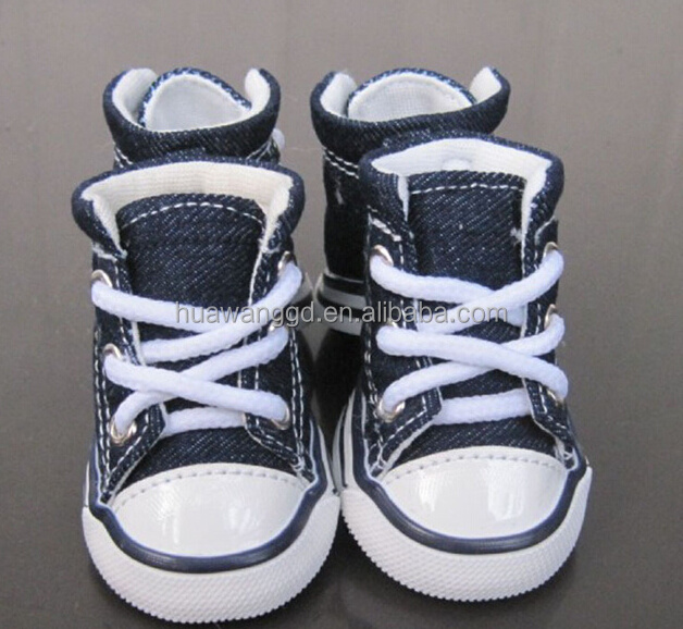 Wholesale Fashion pet jeans converse shoes, dogs accessories in China