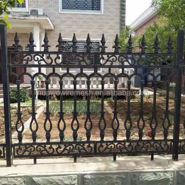 Hot Sale Cast Iron Guardrails Wrought Iron Fence with Steel Frame Waterproof Easily Assembled Coated Painted for Security Gate