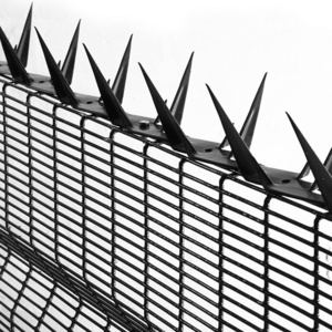 Waterproof Galvanized Anti-Climbing Security Fence with Razor Wall Spikes Iron Barbed Wire for decorative wall spikes