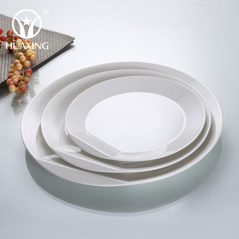 Wholesale plain white cheap bulk ceramic porcelain catering tableware round dinner dishes plates for  hotel restaurant