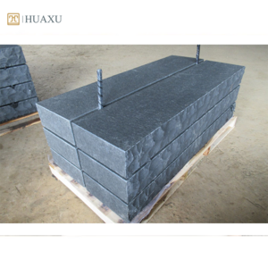 Huaxu Chinese wholesale black basalt stone dark grey granite  natural split cubes stone for Paving