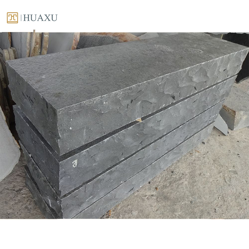 Huaxu Chinese wholesale black basalt stone dark grey granite  natural split cubes stone for Paving