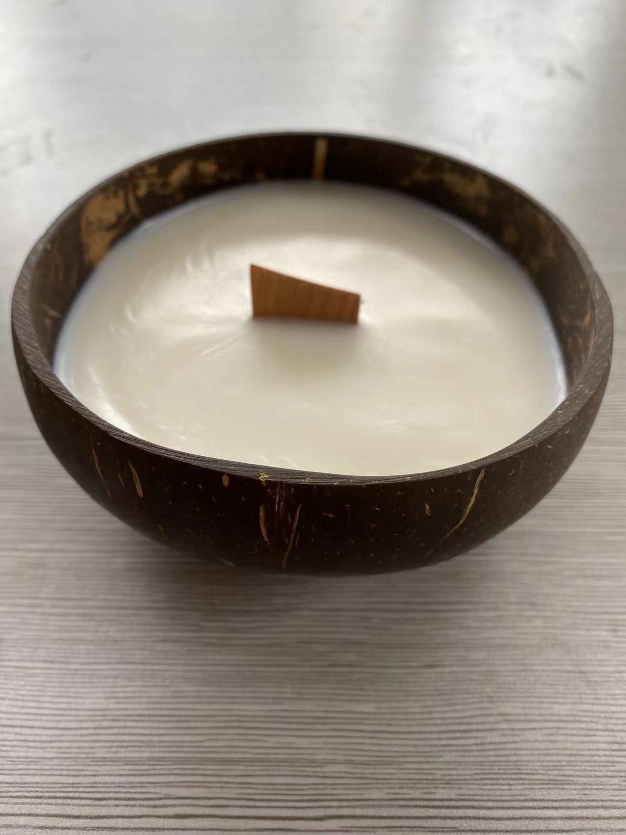 Custom Scent Coconut Shell Scented Candle In Coconut Bowl Soy Wax Handmade Cereal Candles