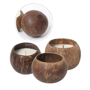 2022 handmade coconut candles wholesale coconut candles eco-friendly coconut shell bowl Christmas scent