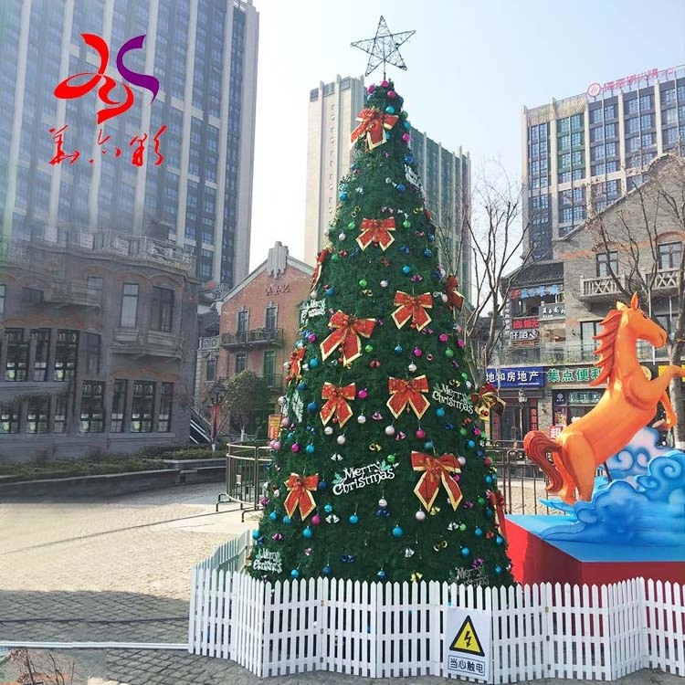 Christmas props and sculptures New Year  Giant Outdoor Commercial Lighted Christmas Tree