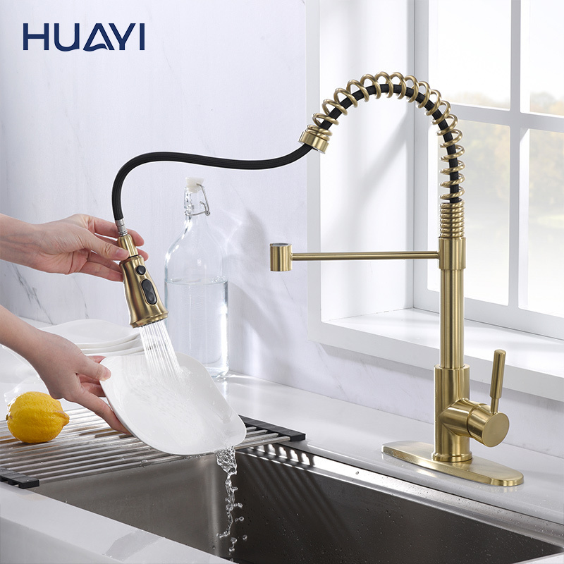 Huayi Luxury Kitchen Tap Sink Mixer Brushed Gold Kitchen Faucet with Pull Down Sprayer