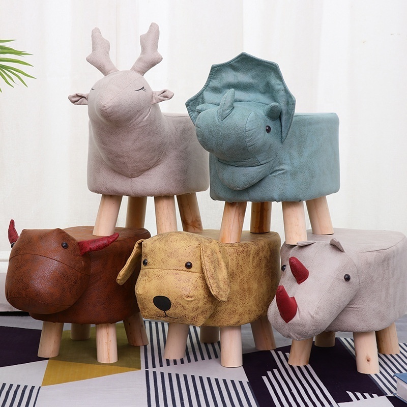 Solid wooden animal chair creative shoe stool children's small bench cartoon household small stool