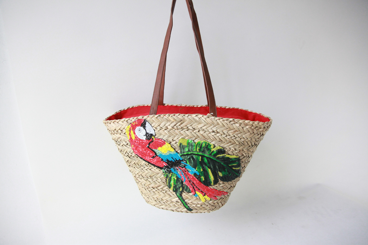 Wholesale shoulder large capacity straw beach bag simple and beautiful design beach bag