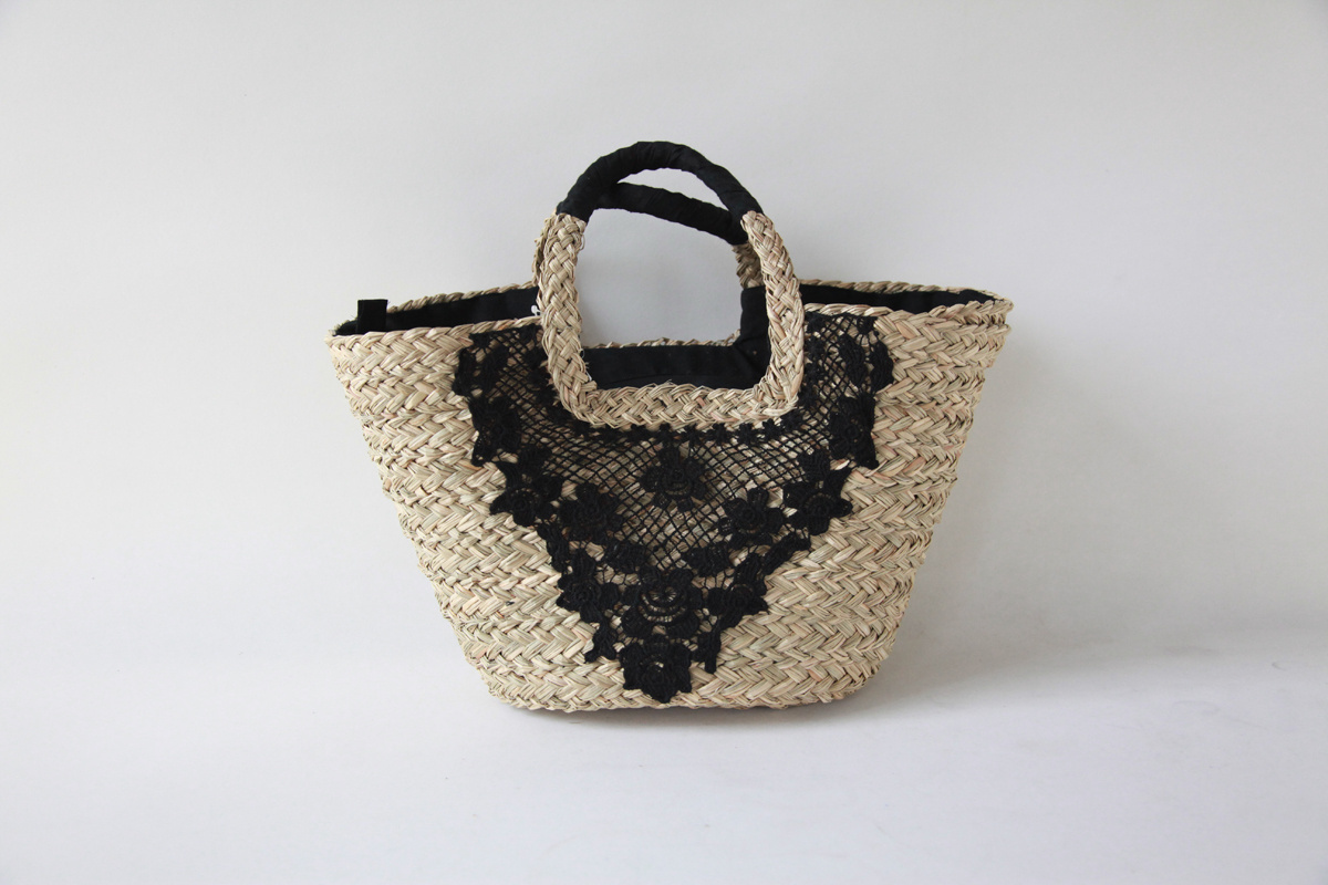 Wholesale shoulder large capacity straw beach bag simple and beautiful design beach bag