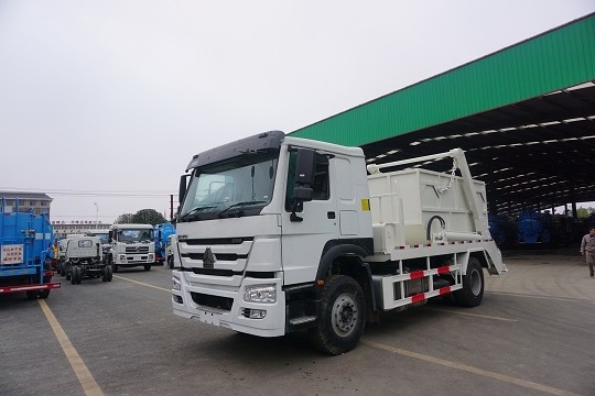 most popular swing arm garbage can cleaning truck with waste collection bin for sanitation industry