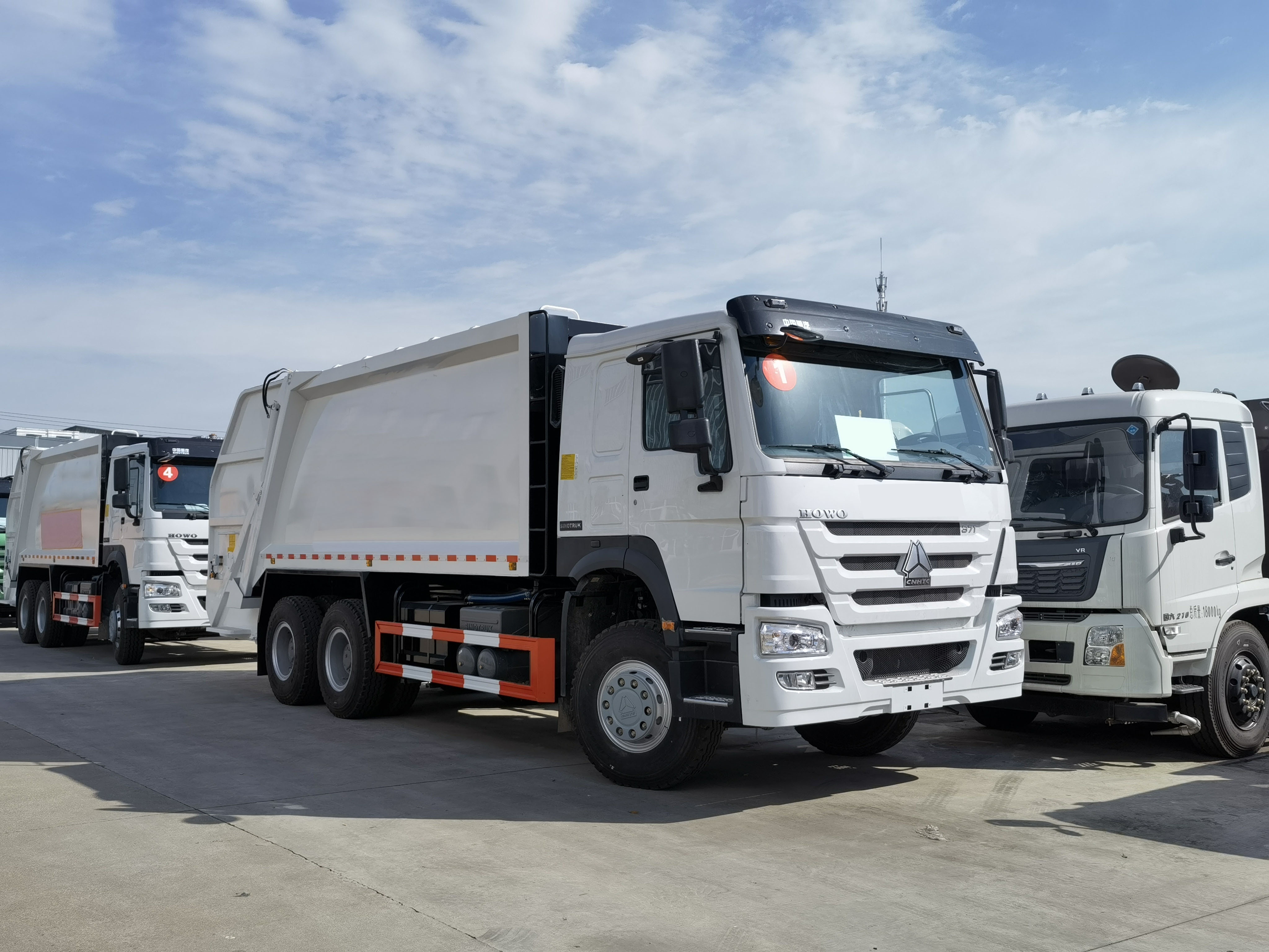 Trash Truck Sinotruk Howo Compactor Garbage Truck 6X4 garbage transportation truck