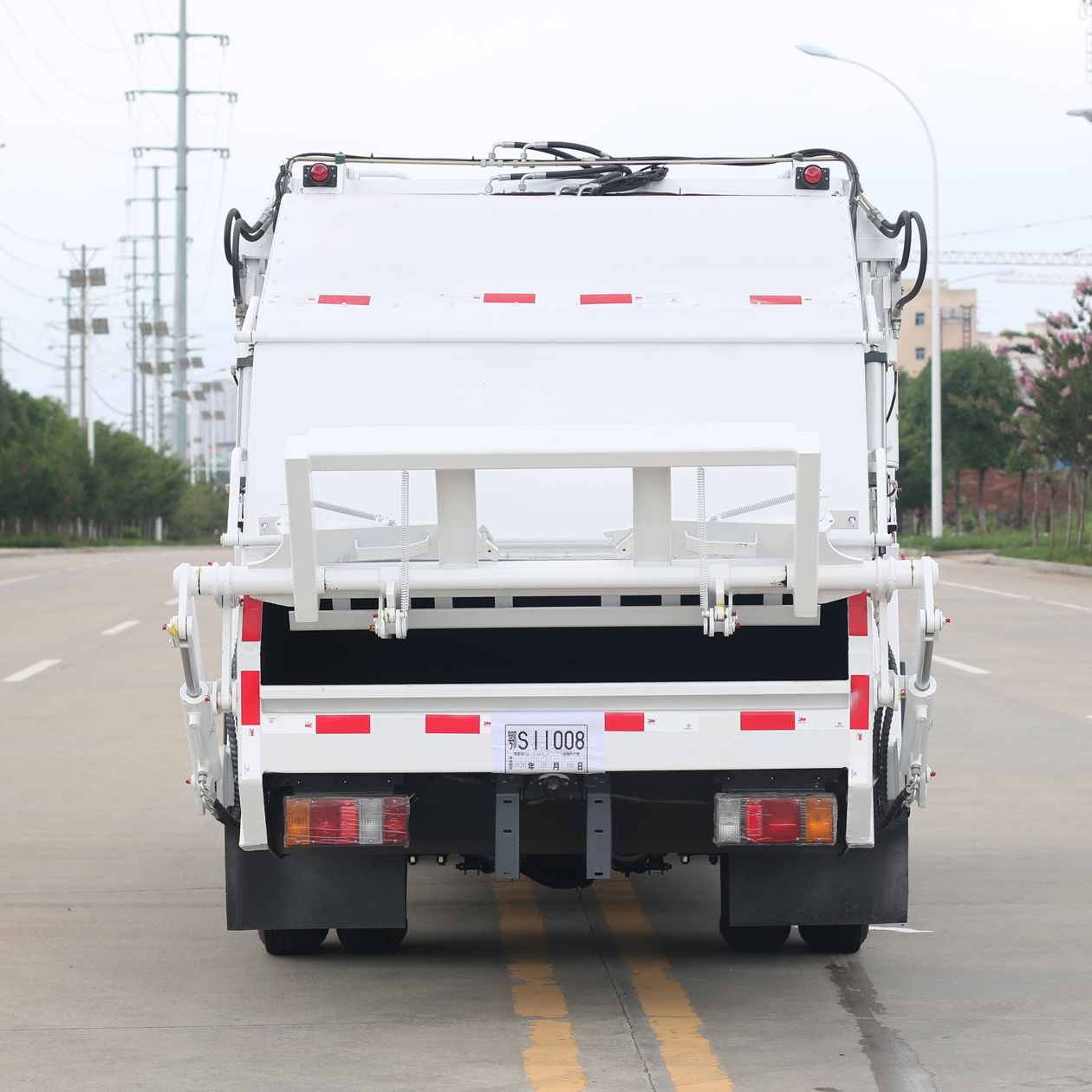 I-SU-ZU 6M3 Compactor Refuse Truck 6CBM Compacted Garbage Truck  Garbage Truck for Sale