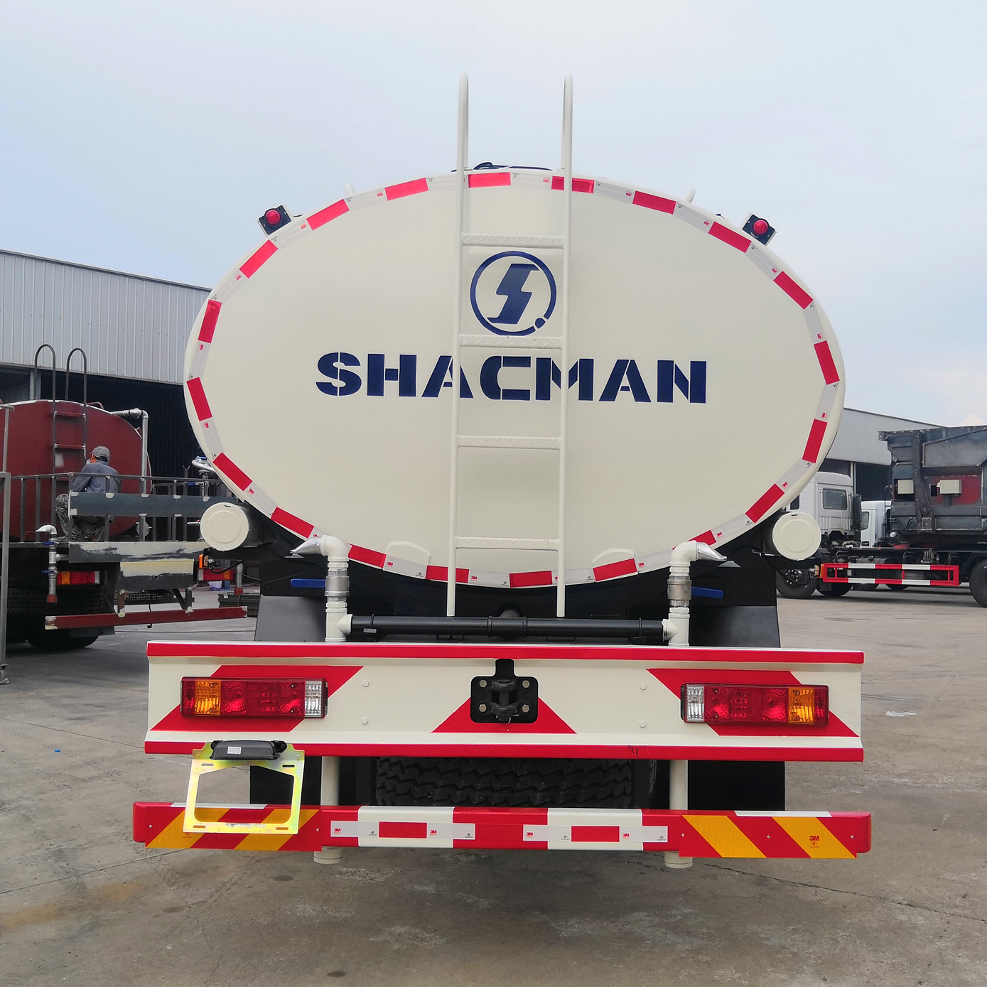 SHACMAN H3000 6x4 stainless steel water tank truck water sprinkler bowser water transportation truck