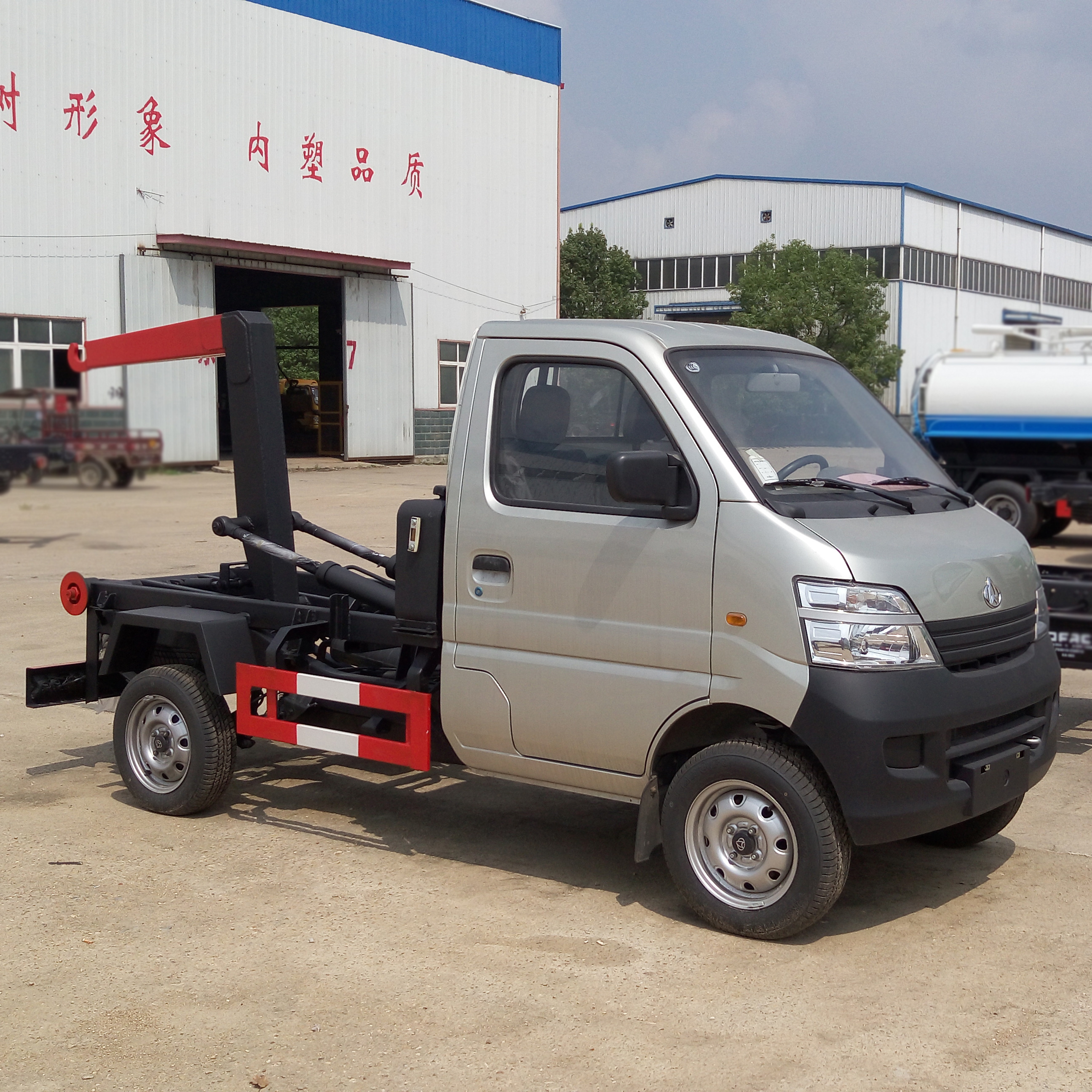 Mini Hydraulic Lifter Truck Hook Lift Garbage Truck Small Roll Off Garbage Truck For Sale