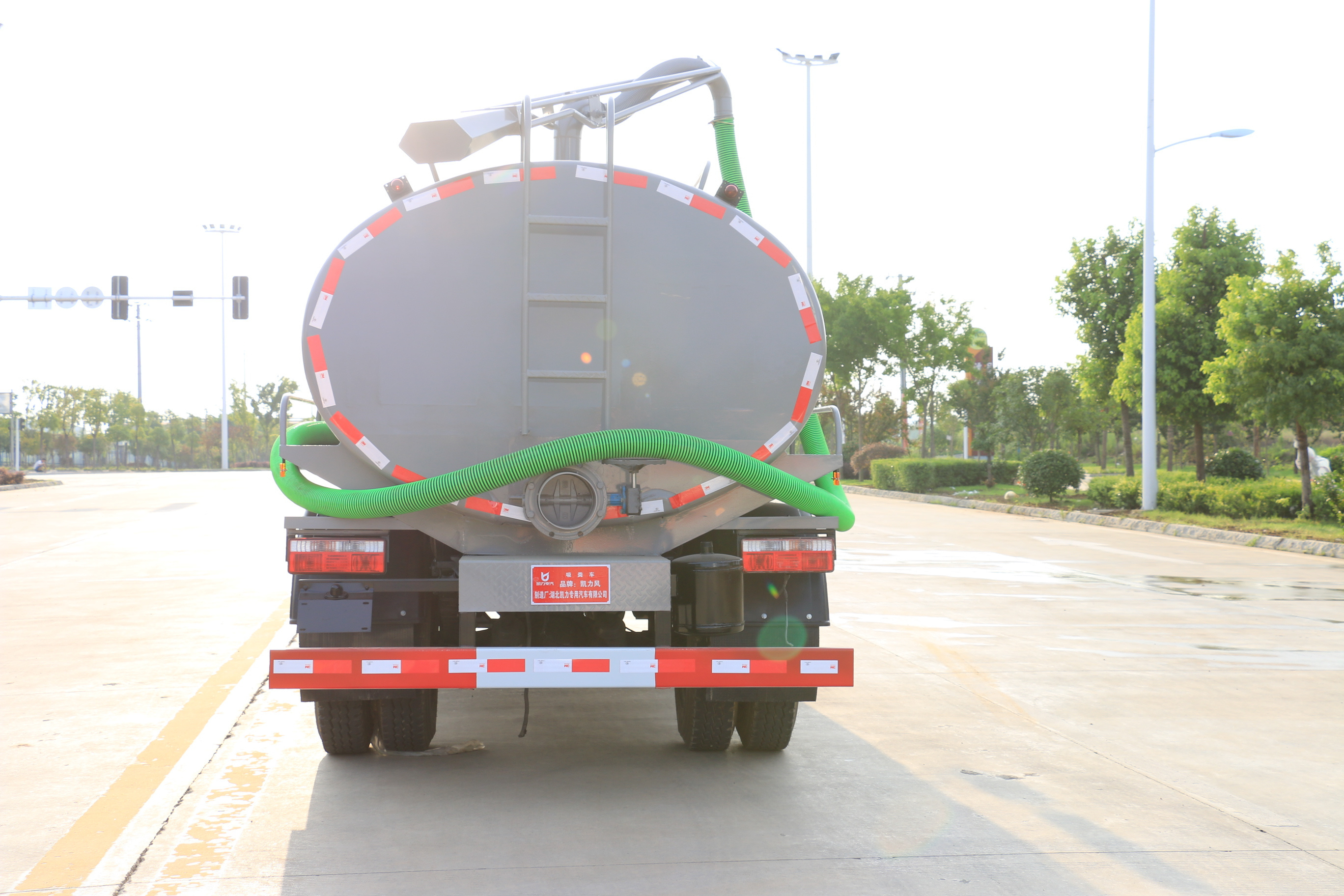 5000L Septic Fecal High Pressure Vacuum Sewage Suction Tank Trucks With Jurop Vacuum Pump