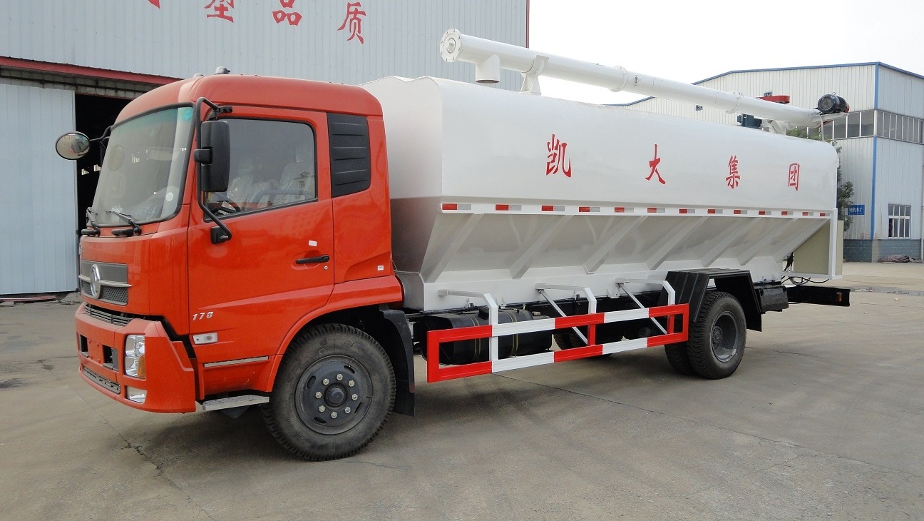 hydraulic grain auger feed grain transport truck for poultry bulk feed animals feeding delivery trucks