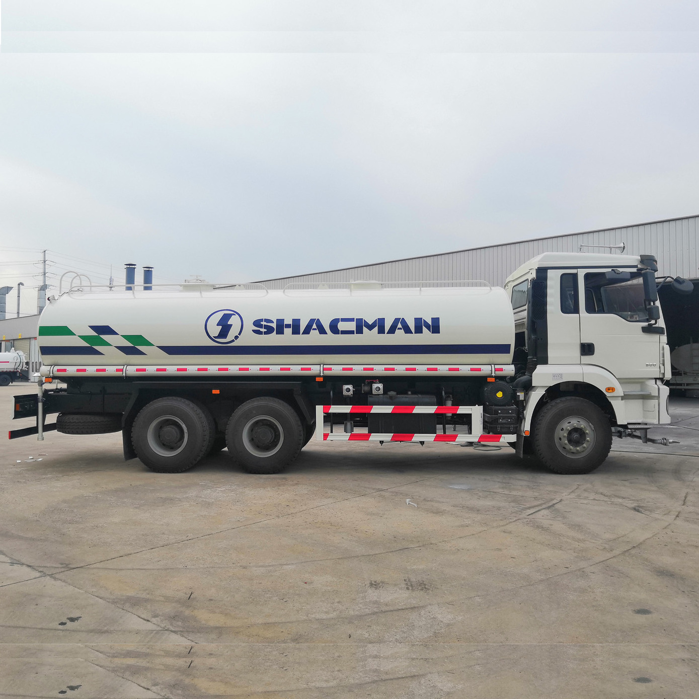 SHACMAN H3000 6x4 stainless steel water tank truck water sprinkler bowser water transportation truck