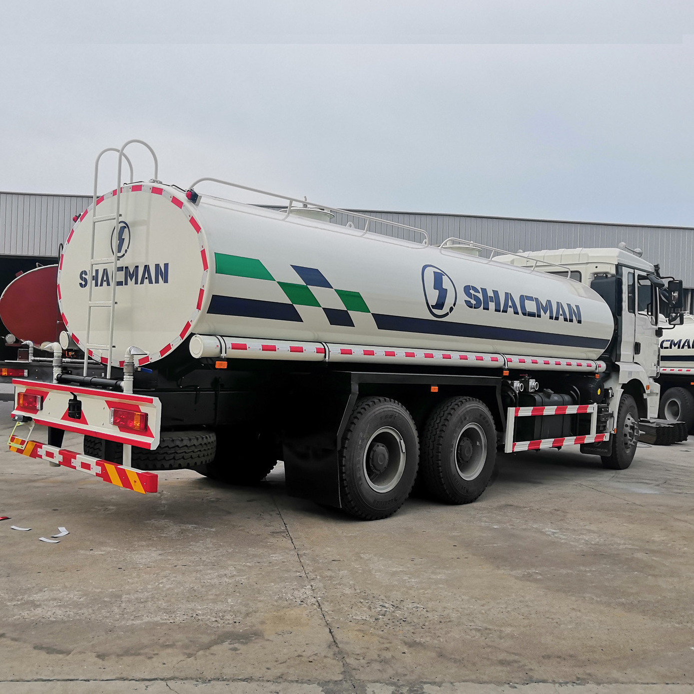 SHACMAN H3000 6x4 stainless steel water tank truck water sprinkler bowser water transportation truck