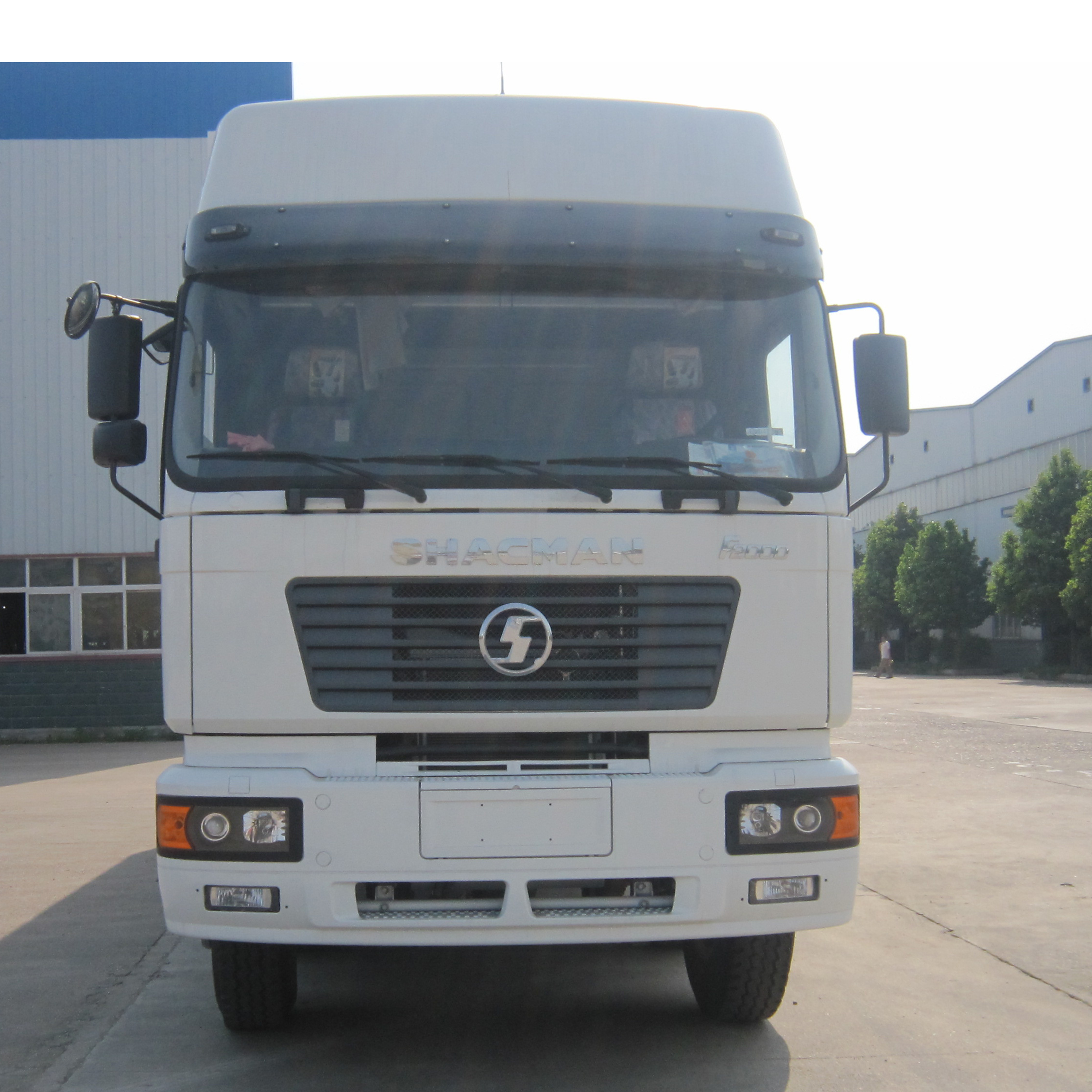 8x4 heavy duty delivery truck 8x4 SHACMAN Cargo Truck cargo van closed lorry truck