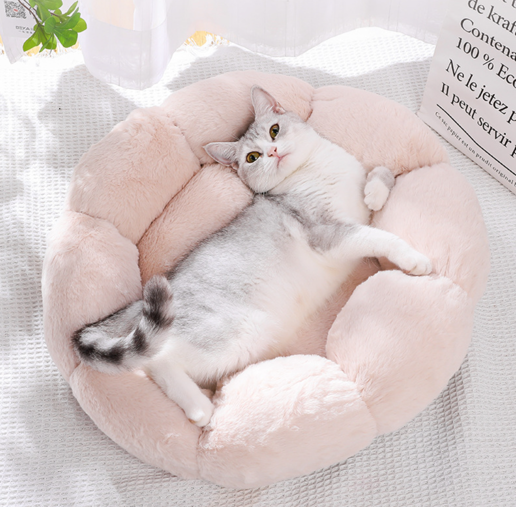 Pet Winter Thickened Warm Nest Cat Dog Furry Sleeping Mat Cat Dog Pet House Dog Bed Cut bear paw Shape foldable Pet Bed