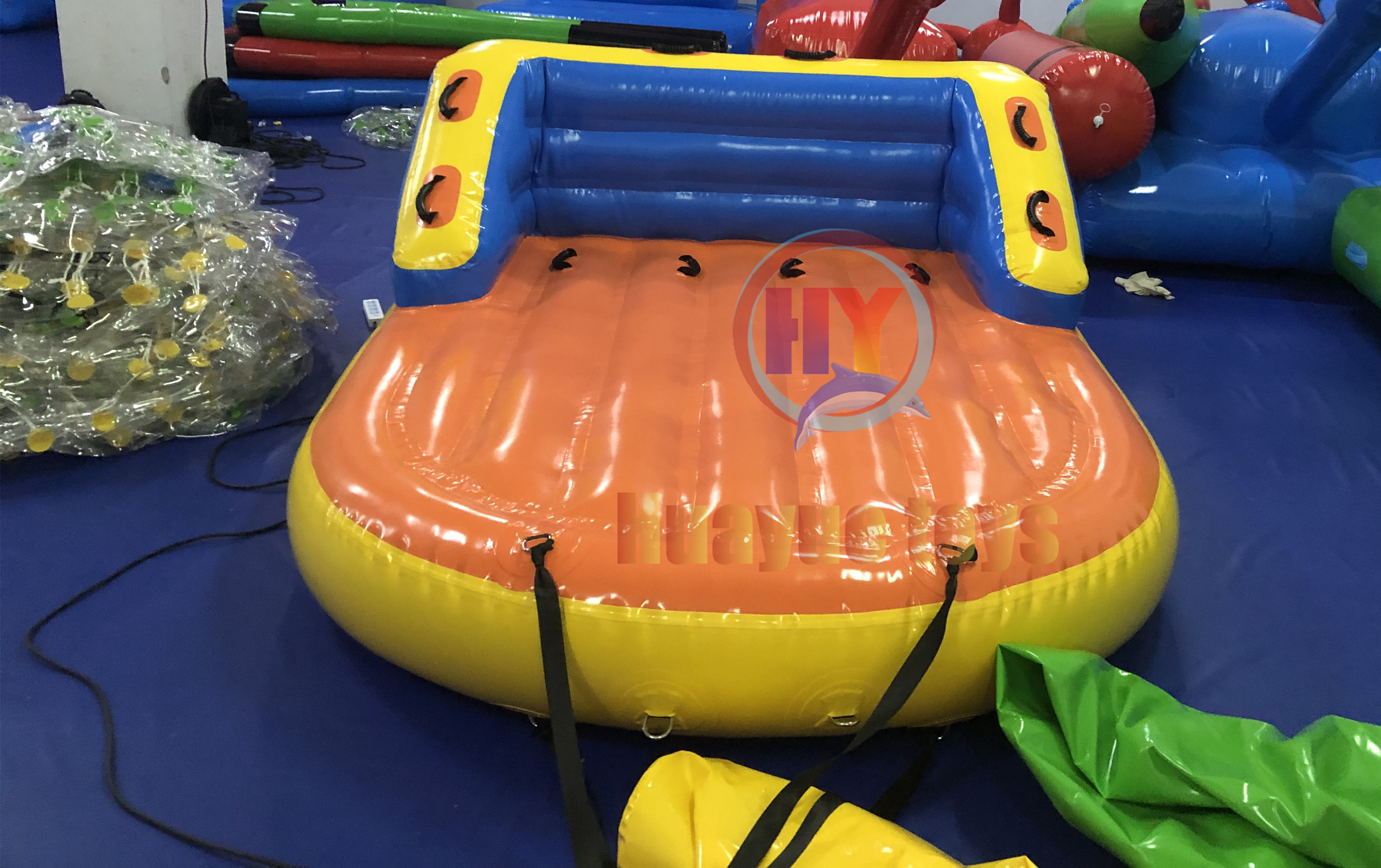 water sea sport games 4 seats water towable tube inflatable water floating crazy towable UFO and sofa banana boat