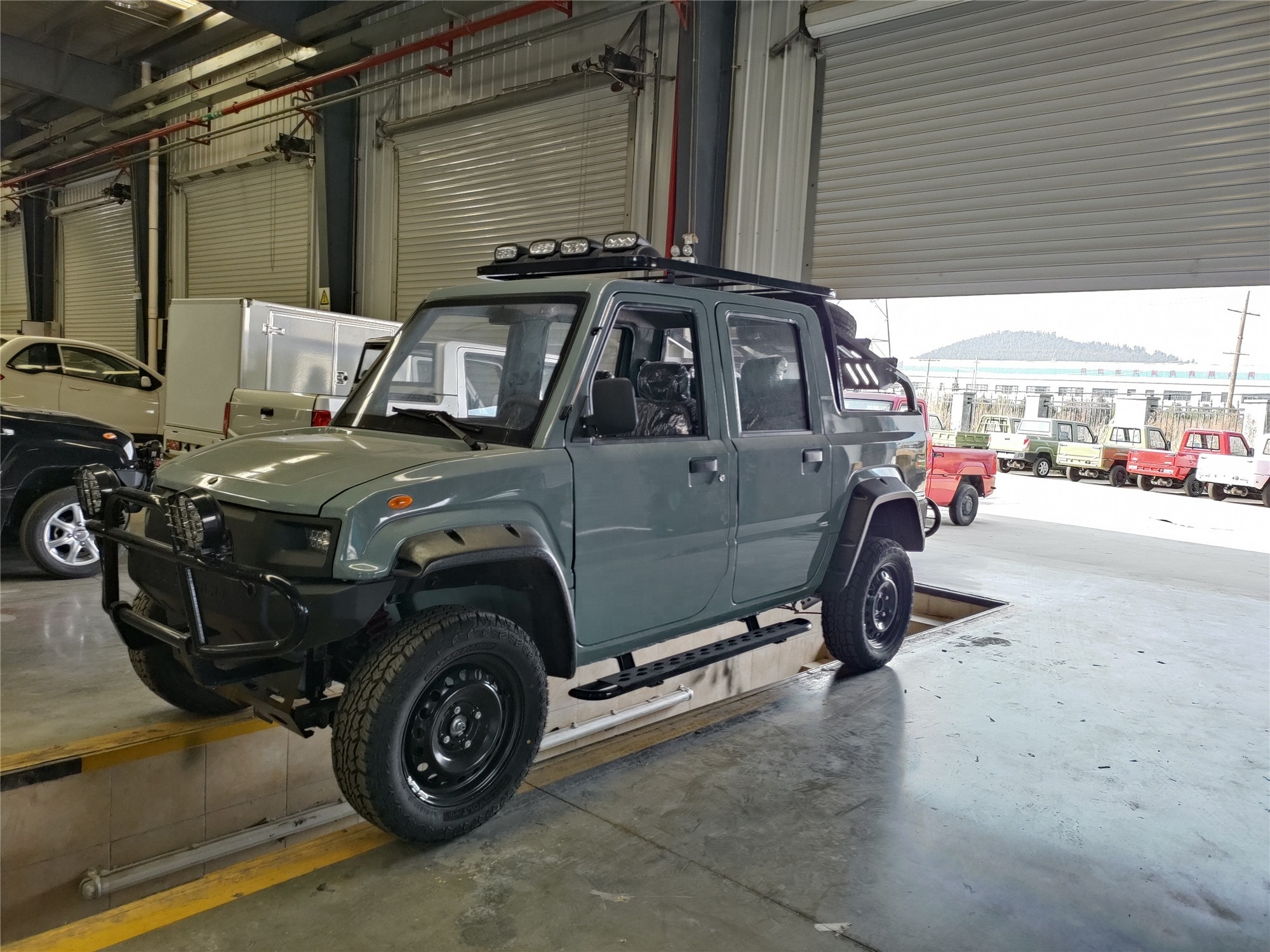 4x4 drive model electric UTVS 4 wheels 4 seats off road vehicles 10.5kw all wheel drive electric ATV passenger pickuptruck