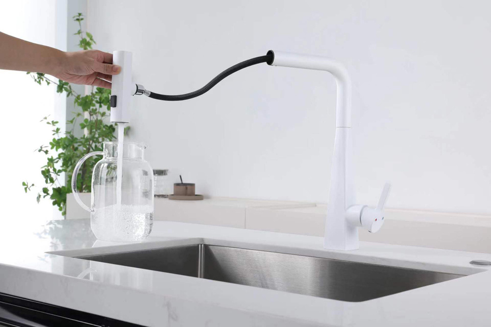 Luxury 304 stainless steel sink mixer Modern Design sink pullouted faucet Pull Down Kitchen Faucet with three Function Sprayer