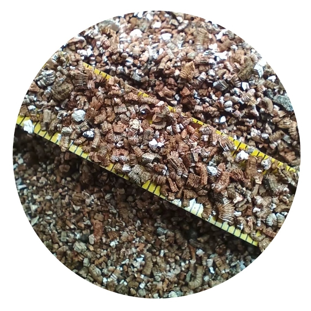 Golden silver white 0.3-1mm 1.5-2.5mm2-4mm agricultural expanded light nutrient soil vermiculite