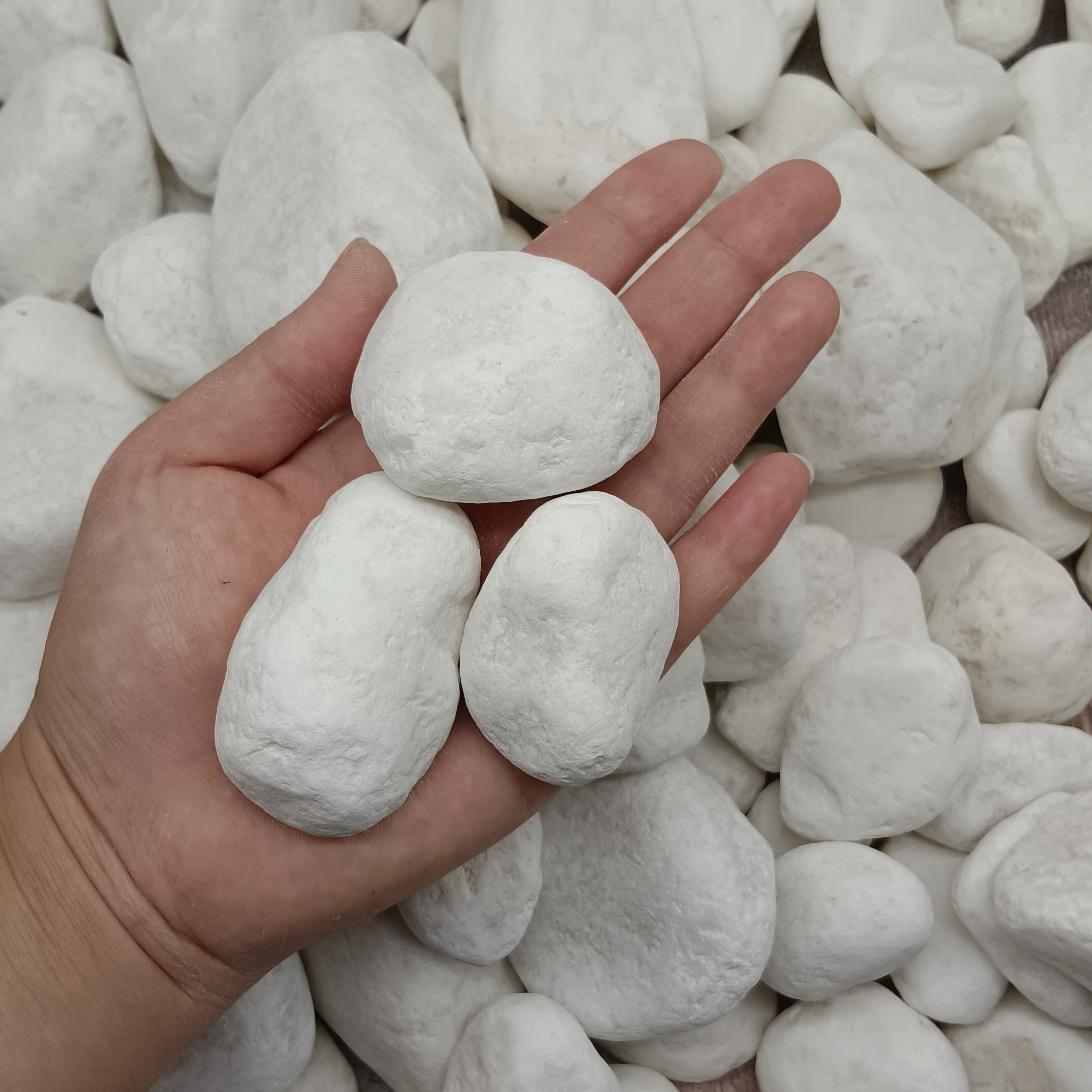 High Quality Outdoor Garden Landscaping Rock cobblestone m2 price cobble stone white pebbles