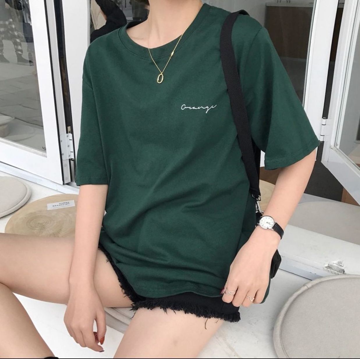 Women Crop Top T-Shirt Clothing Inventory Apparel Stock Fashionable And Comfortable Top