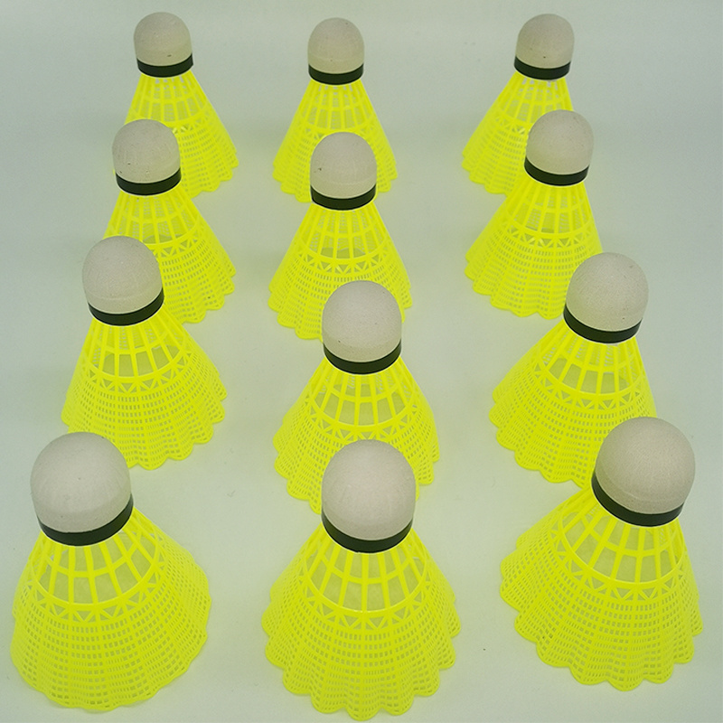 Low Price Yellow Color Nylon Feather Shuttlecock Badminton Best Training Shuttlecock